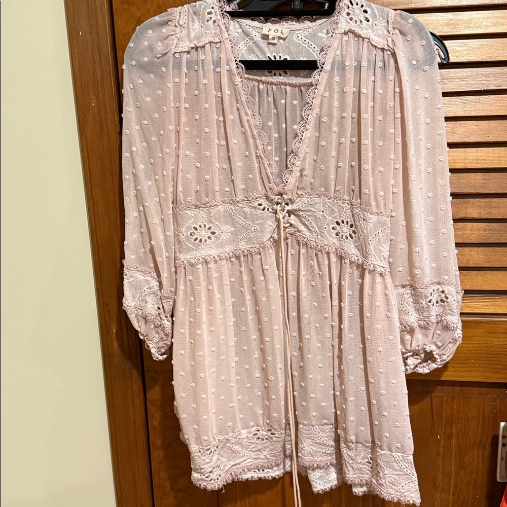 POL‎ Peachy-Pink Eyelet Lace Tunic